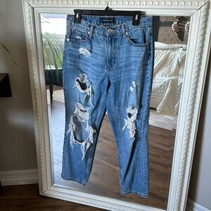 Aeropostale Mom jeans ripped size 8 wide thigh